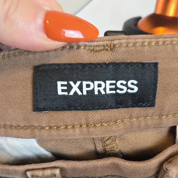 Express Men's 365 Comfort Super Skinny Hyper Stretch Tan Chino Pants - Picture 3 of 10